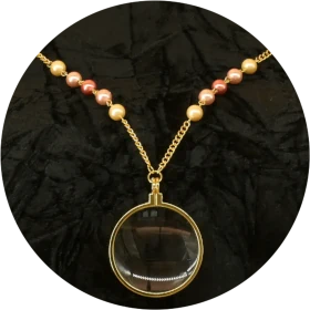 Set «Blickwinkel»
Perlenschmuckset mit Lupe